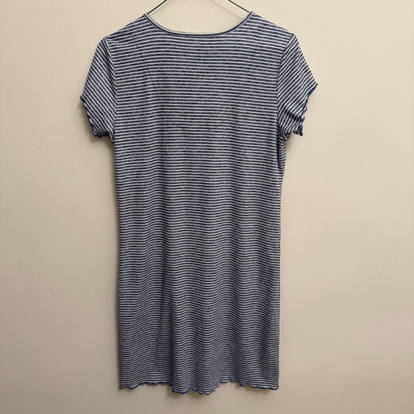 Laura Ashley Ribbed Nightgown Blue White Sleep Shirt Size Small Stretch Women's - Picture 7 of 11